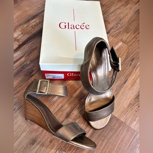 Glacée Women's 8 Bronze “Yardley” Wedge Sandals In Box